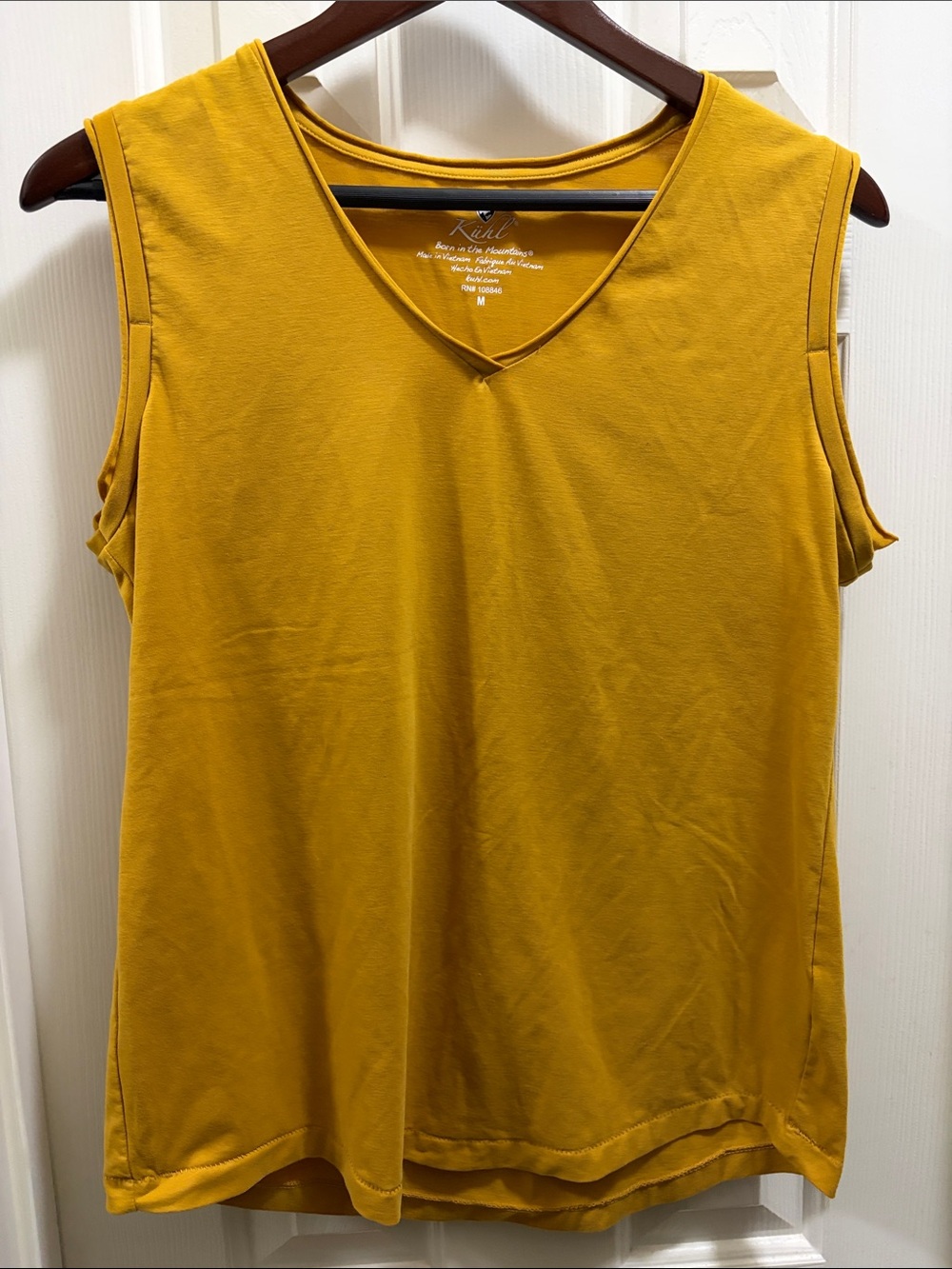 Kuhl Mustard Yellow V-Neck Sleeveless Top M